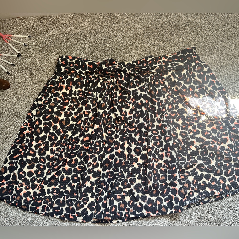 Who What Wear Leopard Print Mini Skirt with bow and pockets